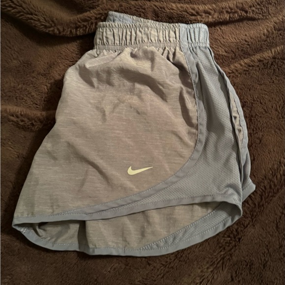 Nike Shorts - Picture 2 of 2